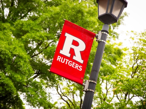 Rutgers flag on a lamppost